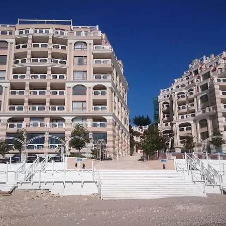 Princess Palace Apartment, La Mer