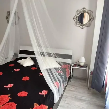 Princess Palace Apartment, La Mer